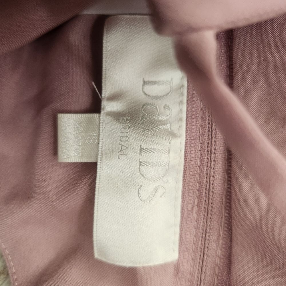 David's Bridal High Neck Chiffon Dress with‎ Cascade in Quartz Pink Size 18 - Picture 7 of 15